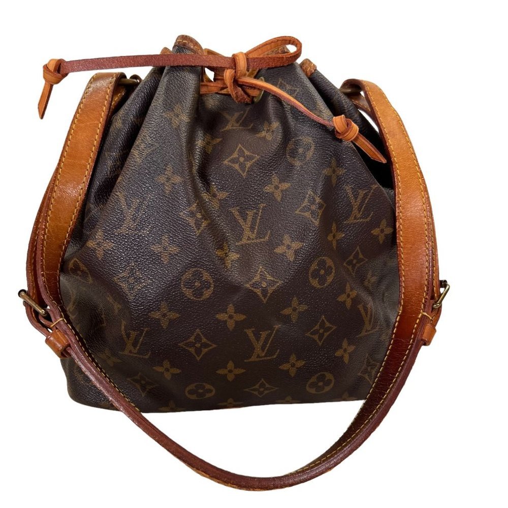 Authentic Louis Vuitton Shoulder Bag Petit Noe Monogram Used LV Handbag Vintage